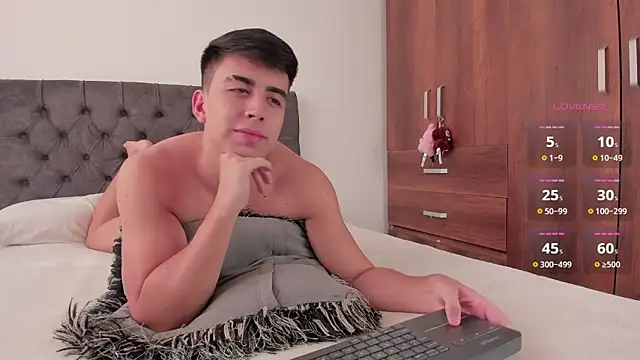 Snapshot of jordanmuskk chatting on 11-24-25, 06:29 jordanmuskk online show from 11-24-25, 06:29