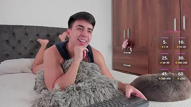 Snapshot of jordanmuskk chatting on 12-02-25, 08:59 jordanmuskk online show from 12-02-25, 08:59