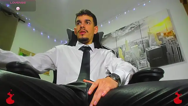 Snapshot of BRAYHAMBROWN chatting on 10-31-25, 05:52 BRAYHAMBROWN online show from 10-31-25, 05:52