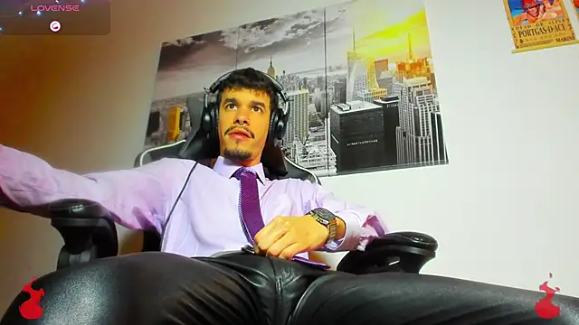 Snapshot of BRAYHAMBROWN chatting on 11-17-25, 10:15 BRAYHAMBROWN online show from 11-17-25, 10:15