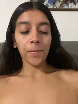 Snapshot of BrittanyDiaz chatting on 05-29-26, 05:38 BrittanyDiaz online show from 05-29-26, 05:38