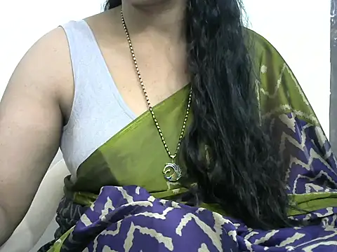 Snapshot of rashmika_reddy chatting on 11-26-25, 05:30 rashmika reddy online show from 11-26-25, 05:30