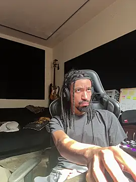 hotcamboy420 online show from 04-27-26, 02:48