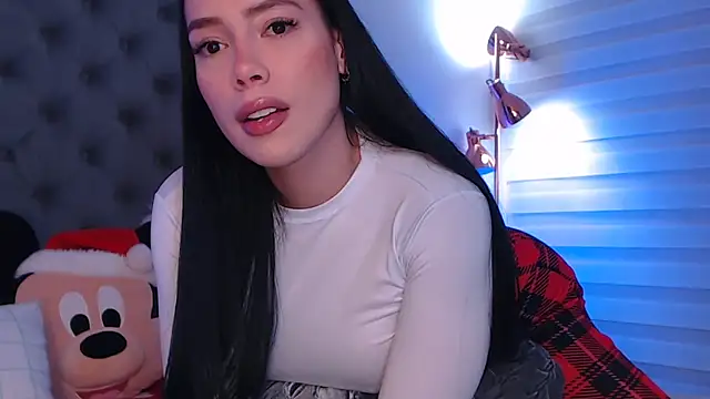 Snapshot of KathaLove chatting on 12-31-24, 04:38 KathaLove online show from 12-31-24, 04:38