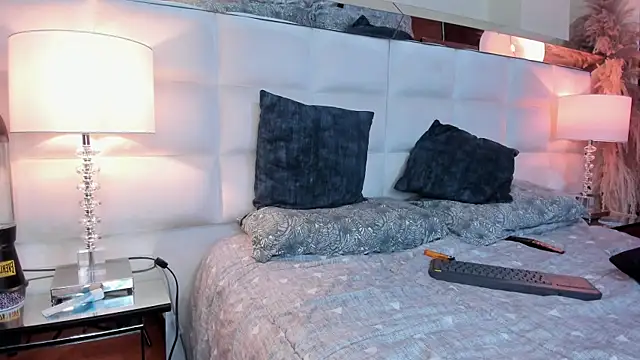 Snapshot of Adam_tatto chatting on 03-20-25, 04:18 Adam tatto online show from 03-20-25, 04:18