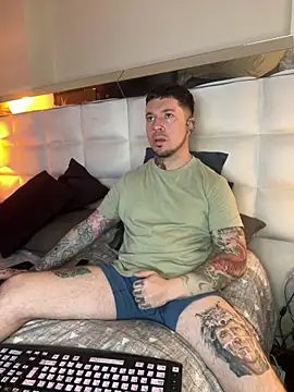 Snapshot of Adam_tatto chatting on 11-23-25, 05:02 Adam tatto online show from 11-23-25, 05:02