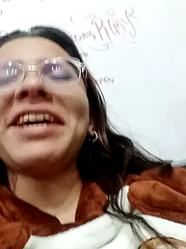 karlamorris  online show from 01-12-25, 08:14