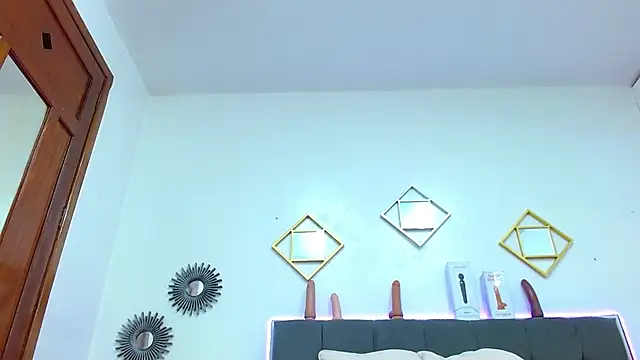 karlamorris  online show from 03-12-25, 05:17