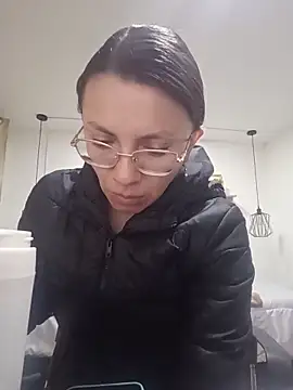 karlamorris  online show from 10-31-25, 01:45