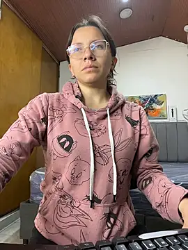 karlamorris  online show from 01-19-26, 01:59