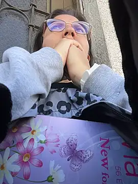 karlamorris  online show from 04-12-26, 01:05