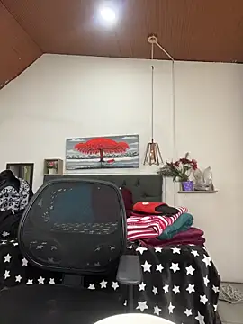 karlamorris  online show from 04-27-26, 01:20