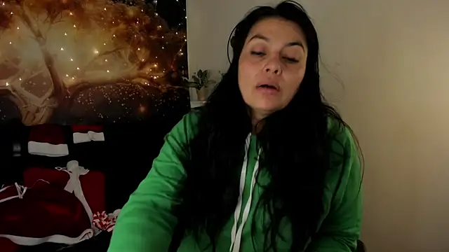 Snapshot of Lust_Mom41 chatting on 12-21-24, 12:27 Lust Mom41 online show from 12-21-24, 12:27