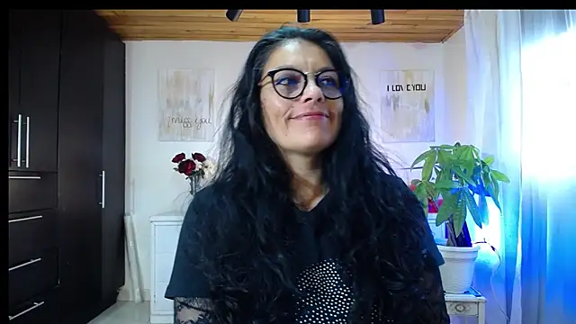 Snapshot of Lust_Mom41 chatting on 10-04-25, 08:51 Lust Mom41 online show from 10-04-25, 08:51