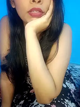 Snapshot of Sexy_DarloSiya chatting on 02-16-25, 06:54 Sexy DarloSiya online show from 02-16-25, 06:54