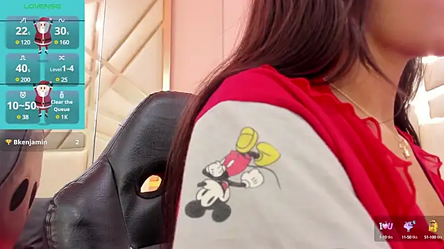 AlanaJones1 online show from 12-21-24, 01:42