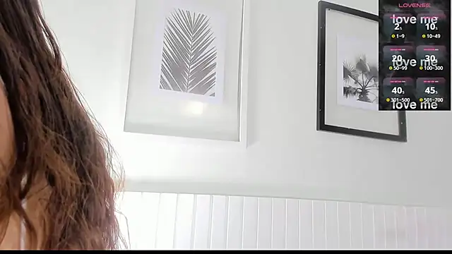 Snapshot of Anniee_boobs chatting on 12-21-24, 03:36 Anniee boobs online show from 12-21-24, 03:36