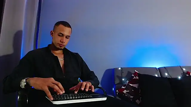 MagnusFrost online show from 12-03-24, 08:16