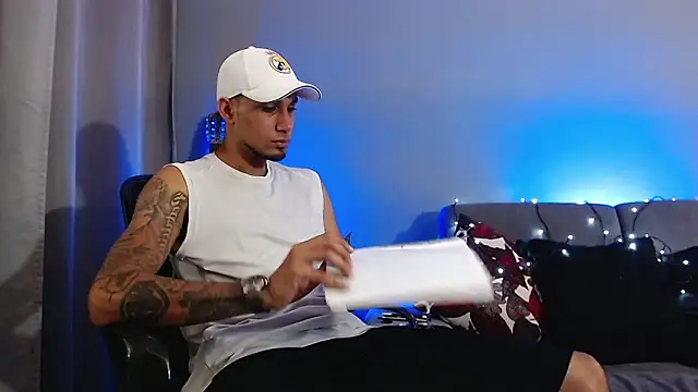 MagnusFrost online show from 12-04-24, 05:16