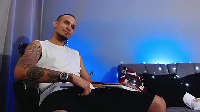 MagnusFrost online show from 12-04-24, 08:23