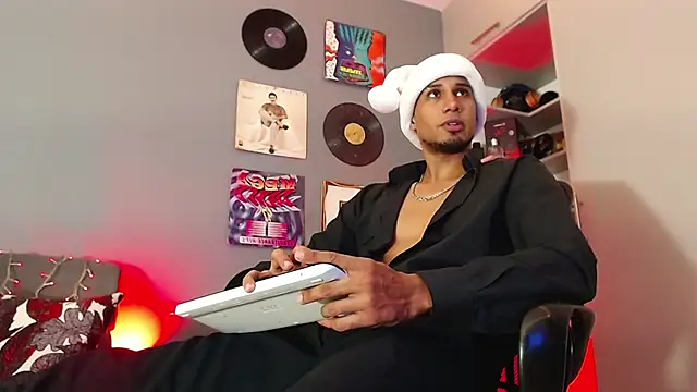 MagnusFrost online show from 12-16-24, 05:38