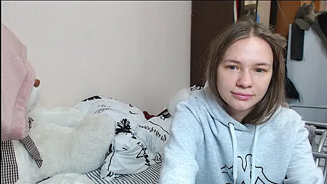 Snapshot of leila_bambi_ chatting on 12-23-24, 09:08 leila bambi  online show from 12-23-24, 09:08