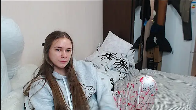 Snapshot of leila_bambi_ chatting on 12-26-24, 03:16 leila bambi  online show from 12-26-24, 03:16