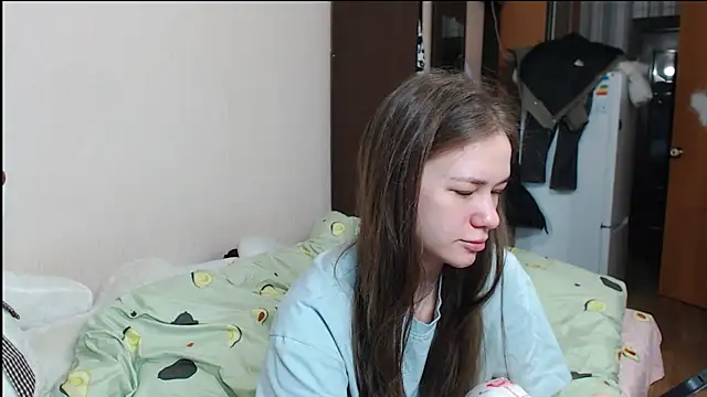 Snapshot of leila_bambi_ chatting on 12-30-24, 10:01 leila bambi  online show from 12-30-24, 10:01