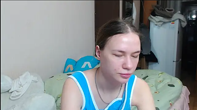 Snapshot of leila_bambi_ chatting on 01-15-25, 01:20 leila bambi  online show from 01-15-25, 01:20