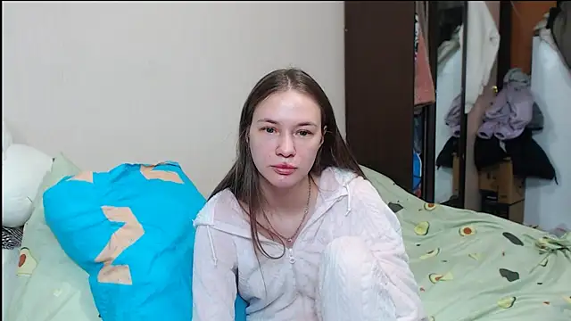 Snapshot of leila_bambi_ chatting on 01-21-25, 10:30 leila bambi  online show from 01-21-25, 10:30