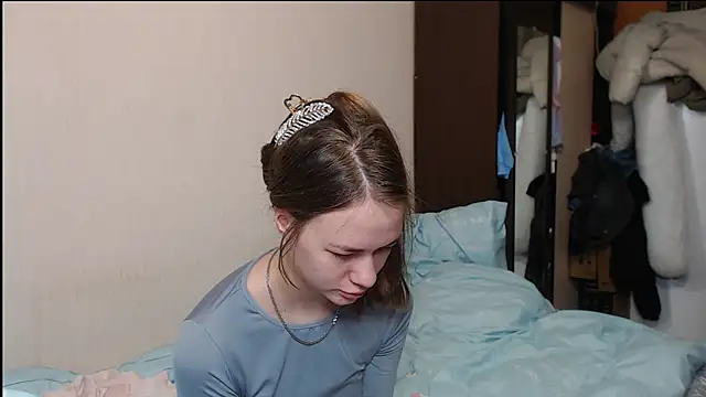 Snapshot of leila_bambi_ chatting on 02-16-25, 07:05 leila bambi  online show from 02-16-25, 07:05