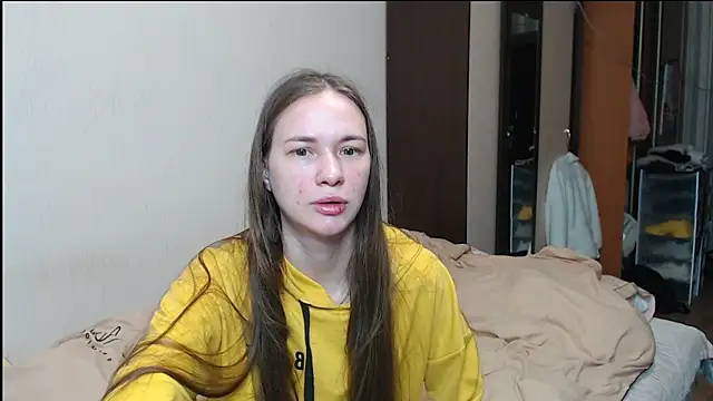 Snapshot of leila_bambi_ chatting on 03-20-25, 08:31 leila bambi  online show from 03-20-25, 08:31