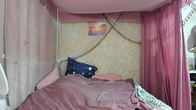 leila bambi  online show from 03-21-26, 11:48