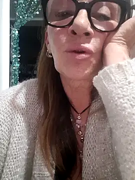 gildamilf online show from 04-15-26, 07:54