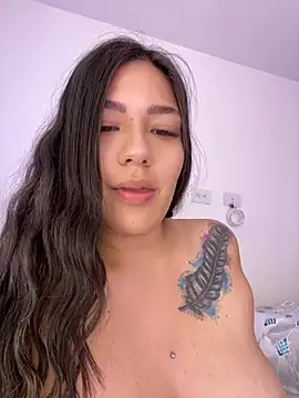 Latina vanessa online show from 03-07-25, 10:54