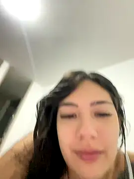 Latina vanessa online show from 09-13-25, 11:37