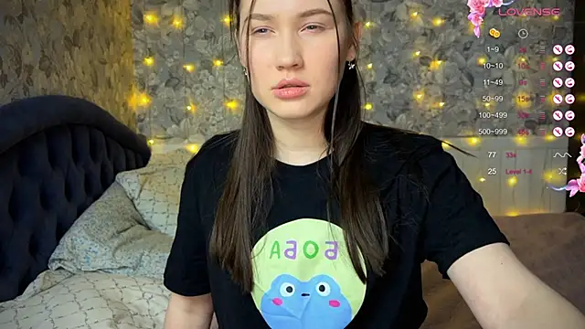 Snapshot of ChloeMillerMeow chatting on 02-26-25, 05:07 ChloeMillerMeow online show from 02-26-25, 05:07