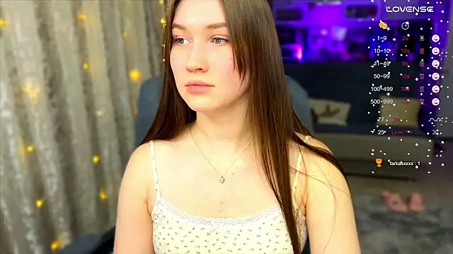 Snapshot of ChloeMillerMeow chatting on 09-21-25, 07:48 ChloeMillerMeow online show from 09-21-25, 07:48