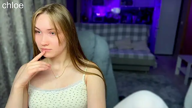 Snapshot of ChloeMillerMeow chatting on 10-07-25, 07:11 ChloeMillerMeow online show from 10-07-25, 07:11