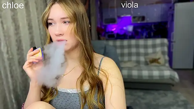 Snapshot of ChloeMillerMeow chatting on 10-24-25, 07:43 ChloeMillerMeow online show from 10-24-25, 07:43