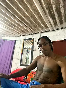 Larry-n-clouds online show from 11-21-25, 02:54