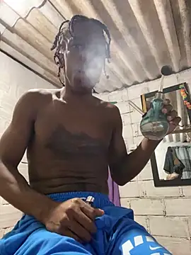 Larry-n-clouds online show from 11-22-25, 03:05