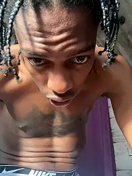 Larry-n-clouds online show from 11-22-25, 03:11