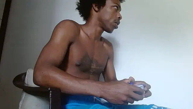 Larry-n-clouds online show from 02-04-26, 06:03