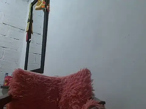 Larry-n-clouds online show from 03-12-26, 07:14