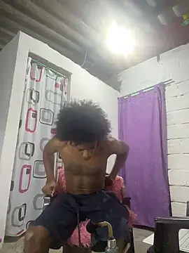 Larry-n-clouds online show from 04-04-26, 07:06