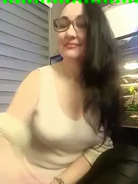 Snapshot of CamilleDesire chatting on 12-25-24, 04:32 CamilleDesire online show from 12-25-24, 04:32