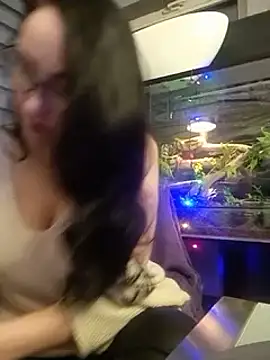 Snapshot of CamilleDesire chatting on 12-29-24, 04:40 CamilleDesire online show from 12-29-24, 04:40