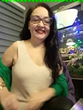 Snapshot of CamilleDesire chatting on 01-17-25, 04:57 CamilleDesire online show from 01-17-25, 04:57