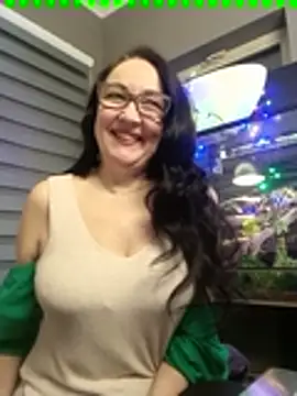 Snapshot of CamilleDesire chatting on 01-21-25, 05:30 CamilleDesire online show from 01-21-25, 05:30